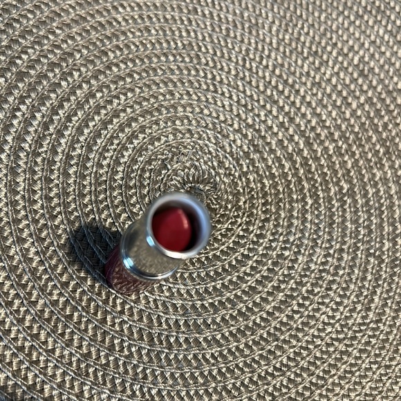 New Clinique Pop Lip-color plus Primer Rogue Intense plus Base Love Pop lipstick - Picture 5 of 7